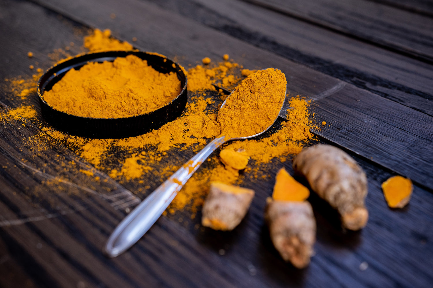 the bath essence - natural ingredient - turmeric